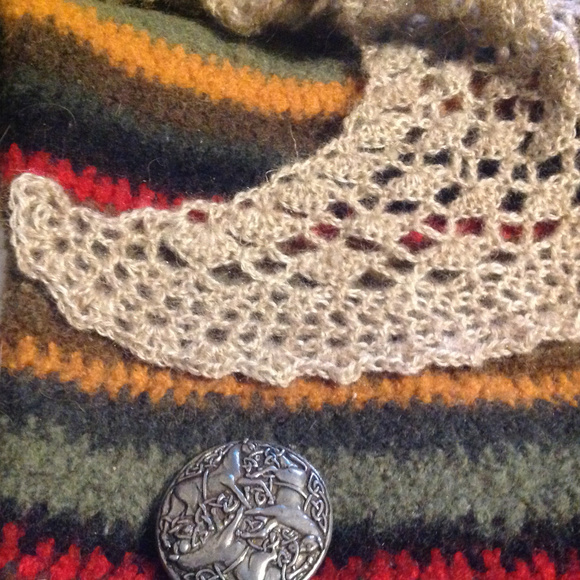 Meet your Posher, Janet - Picture 2 of 7